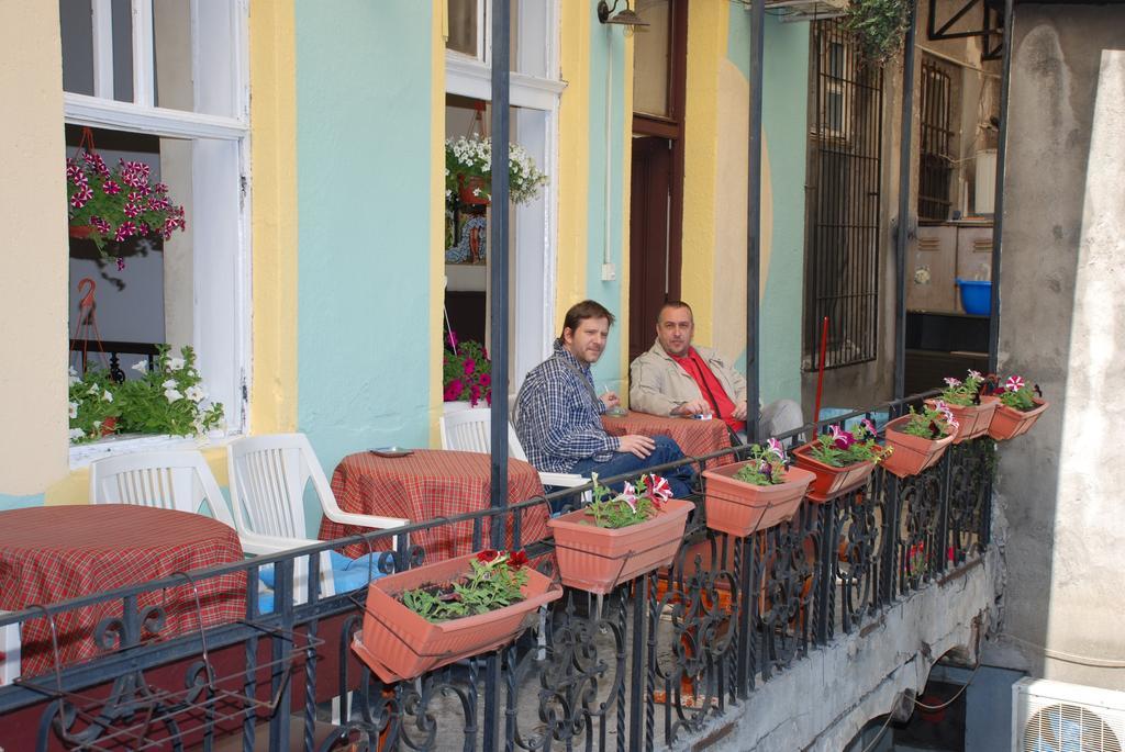 Central Station Hostel Belgrado Exterior foto
